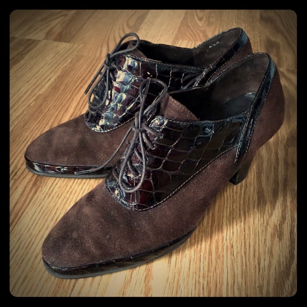 Lace up Brown Suede & Patent Leather Heels Sz‎ 4.5